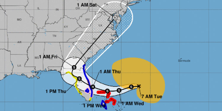 Subtropical Storm Nicole's tracking (NOAA)