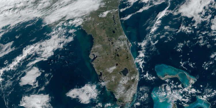 Current weather satellite over Florida (NOAA)