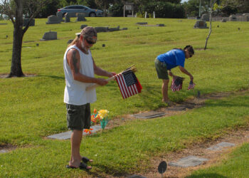 Memorial Day Re-Flagging Sebastian and Winter Beach Cemeteries