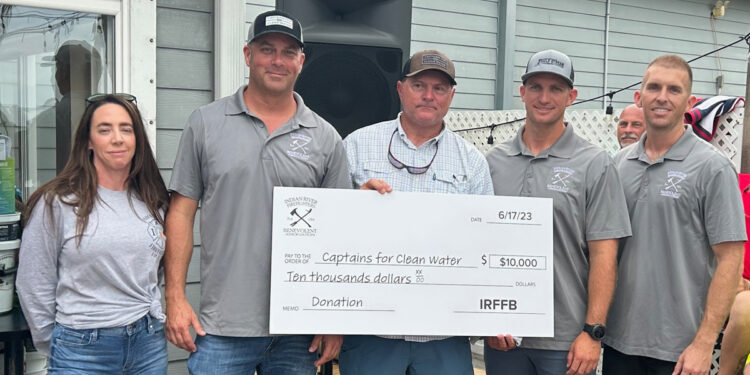 Indian River Firefighters Association Donates $10k to Captains for Clean Water