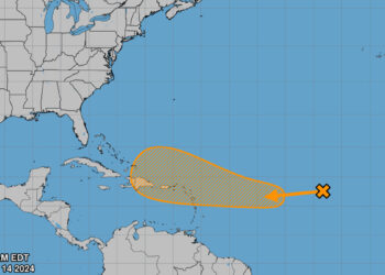 National Hurricane Center Tracking